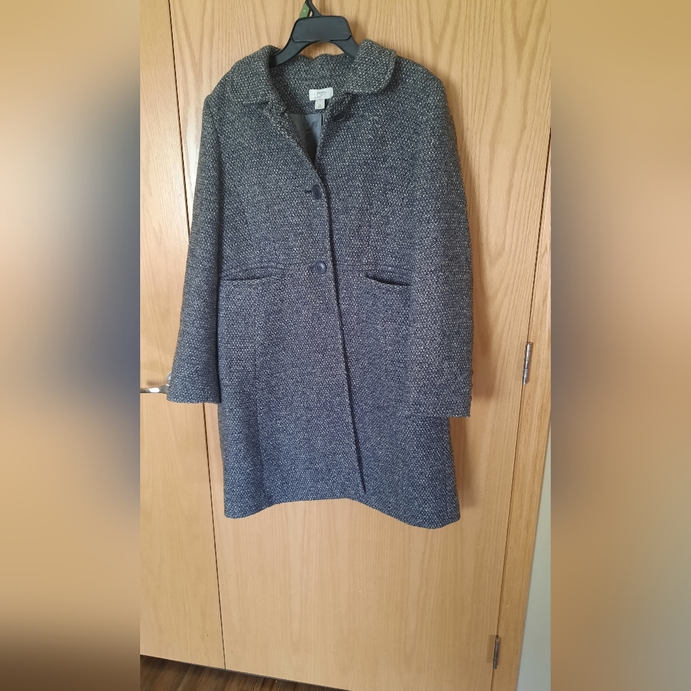 Ann Taylor Womans long coat size 14